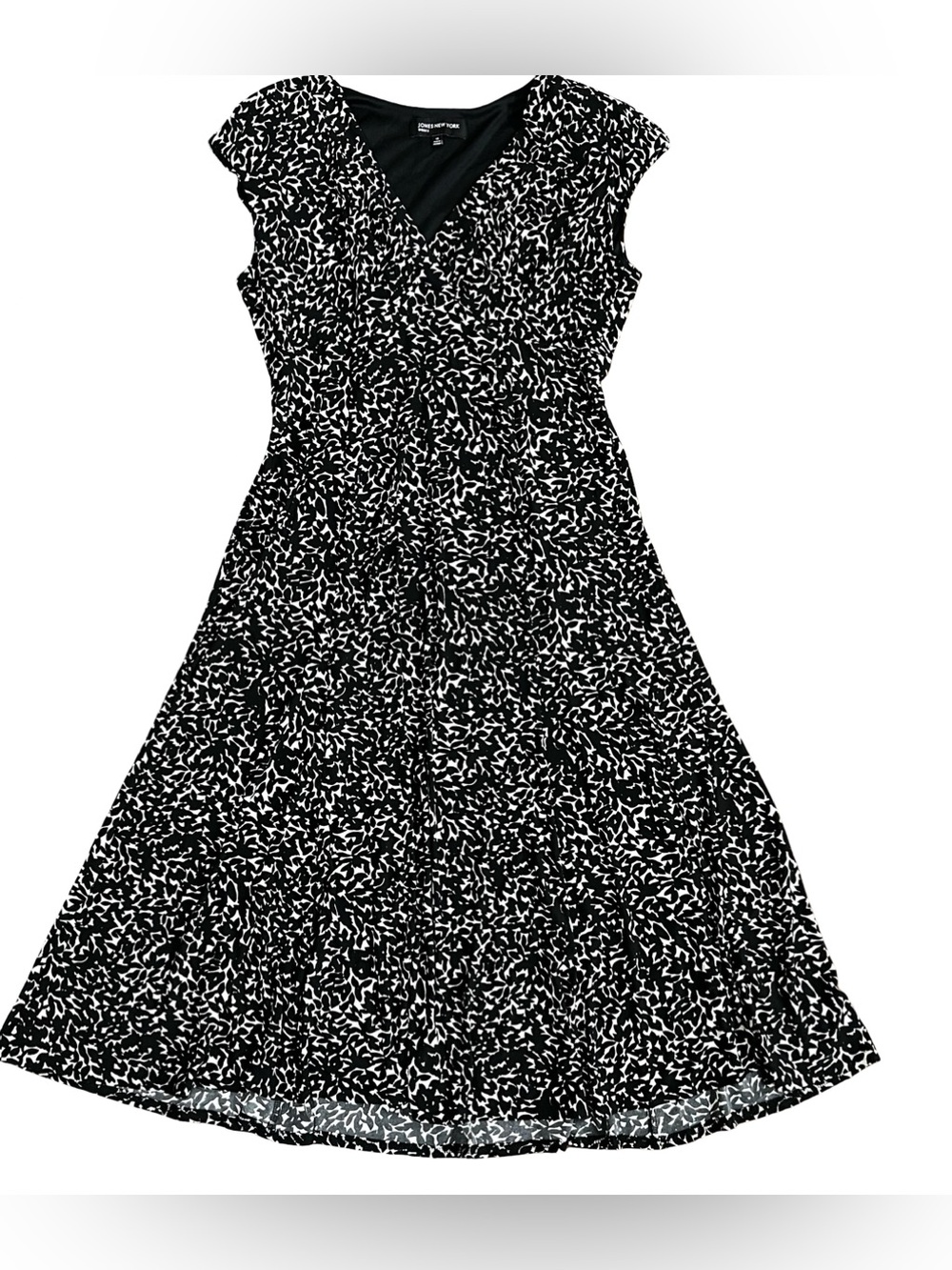 Jones New York Black & White V-Neck Cap-Sleeve Maxi Dress